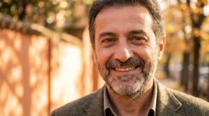 scopri l'esercizio semplice che segna l'inizio della felicità secondo un sociologo italiano: un approccio pratico per migliorare il benessere quotidiano.